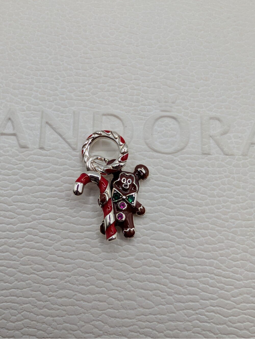 Pandora s925 ale charm pendant Disney Christmas